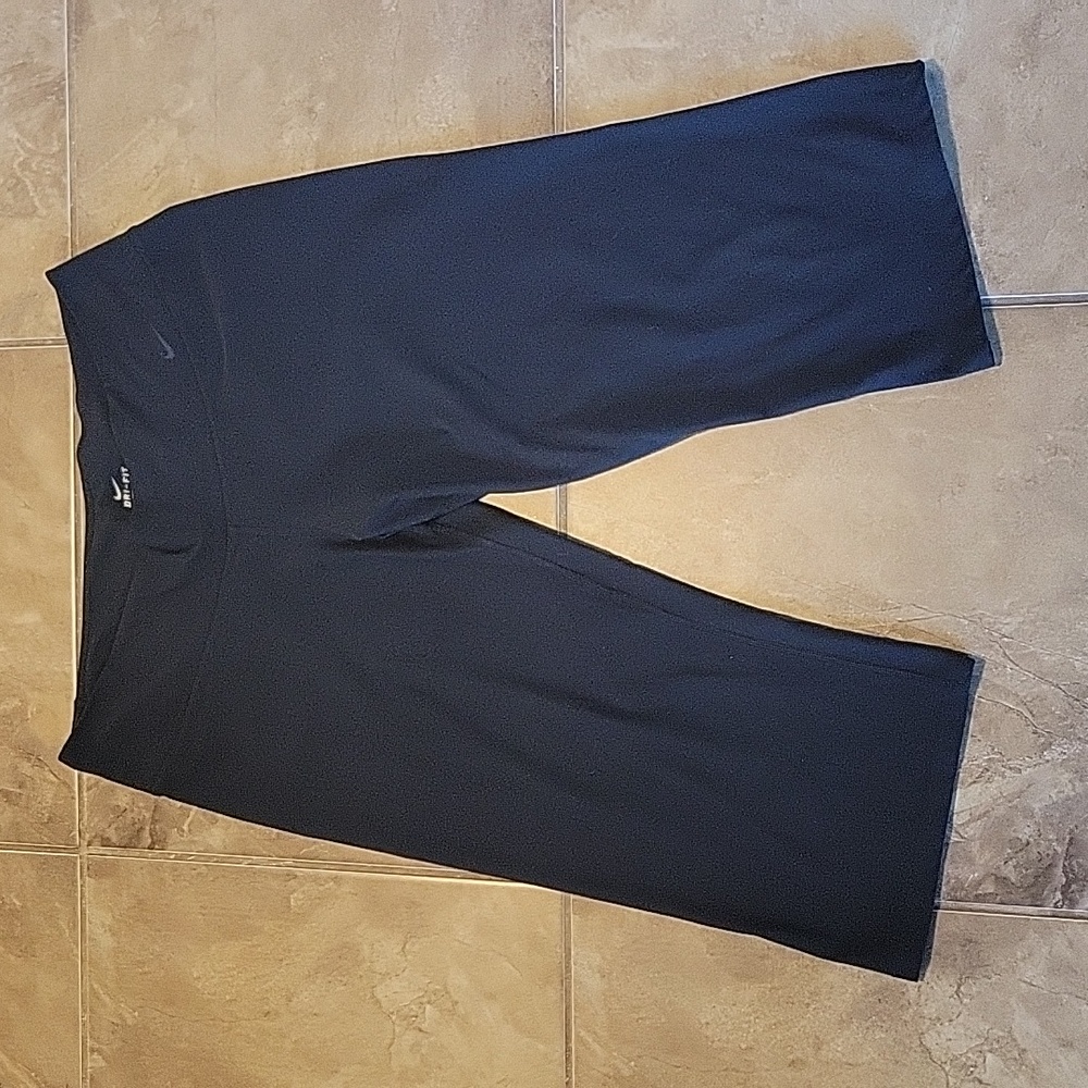 Nike capris